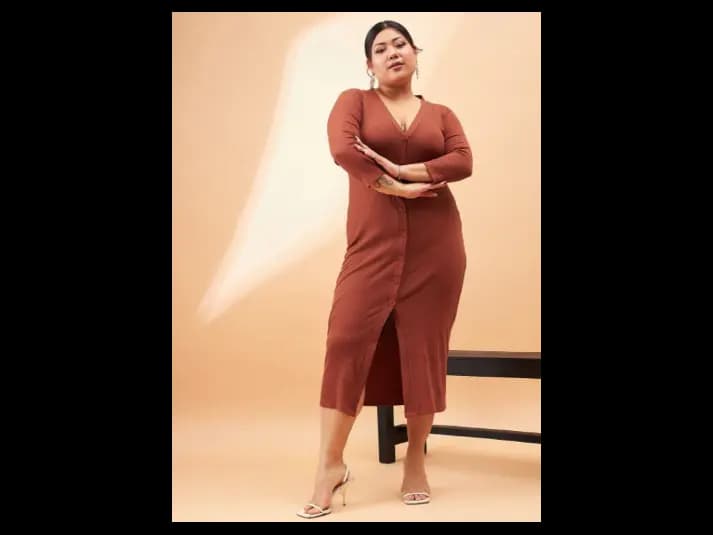 Plus Size Rust Brown Ribbed V-Neck A-Line Midi Dress