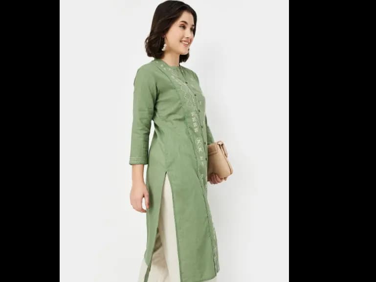 Floral Printed Panelled Mandarin Collar Cotton Straight Kurta (2)