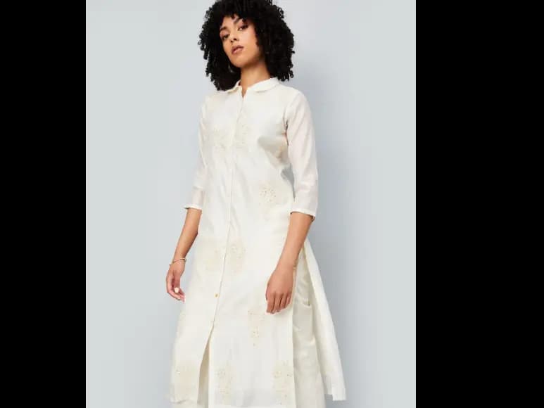 Floral Embroidered Sequinned Shirt Collar Cotton A-Line Kurta (3)