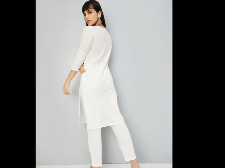 Floral Embroidered Gotta Patti Schiffli Cotton Straight Kurta (3)