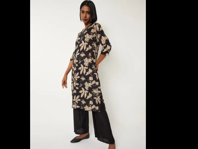 Women Floral Printed Daily Cotton A-Line Kurta (3)