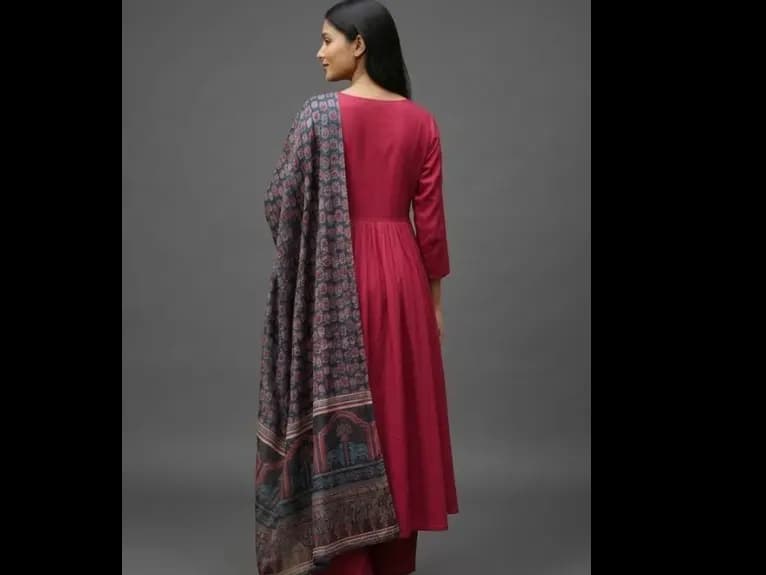 Women Ethnic Motifs Regular Sequinned Kurta with Trousers & With Dupatta (3)