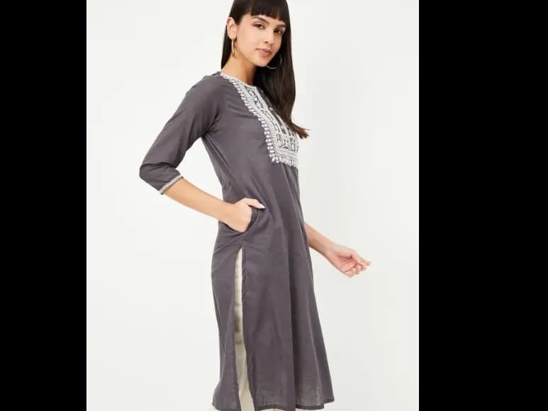 Floral Yoke Design Round Neck Thread Work Straight Kurta (2)