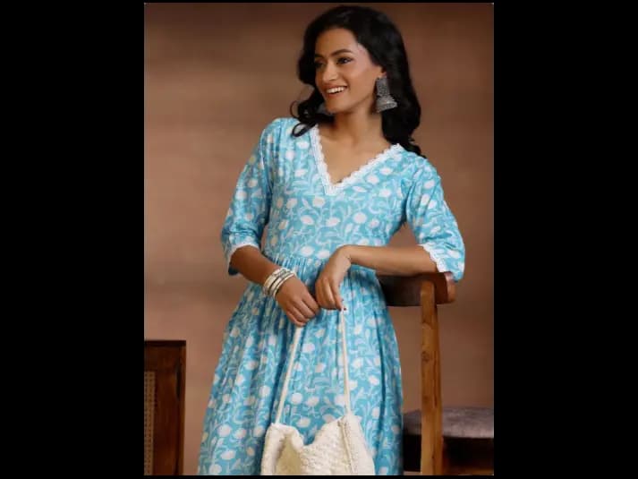 Floral Printed Cotton Fit and Flare Midi Dress (2)