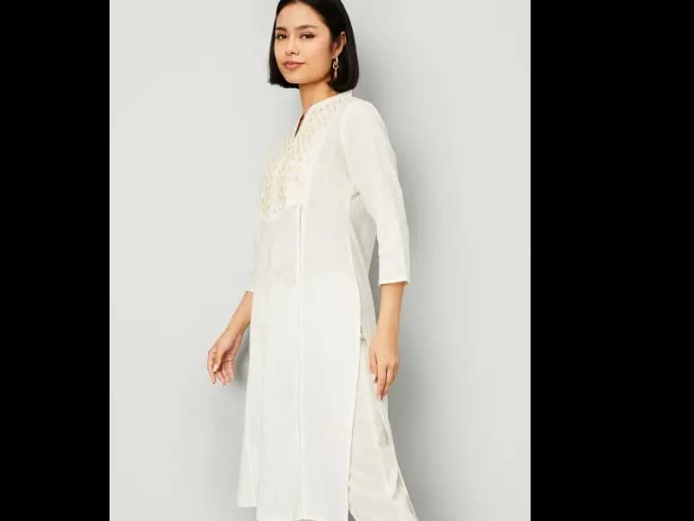 Floral Yoke Design Mandarin Collar Panelled Thread Work Cotton Straight Kurta (3)