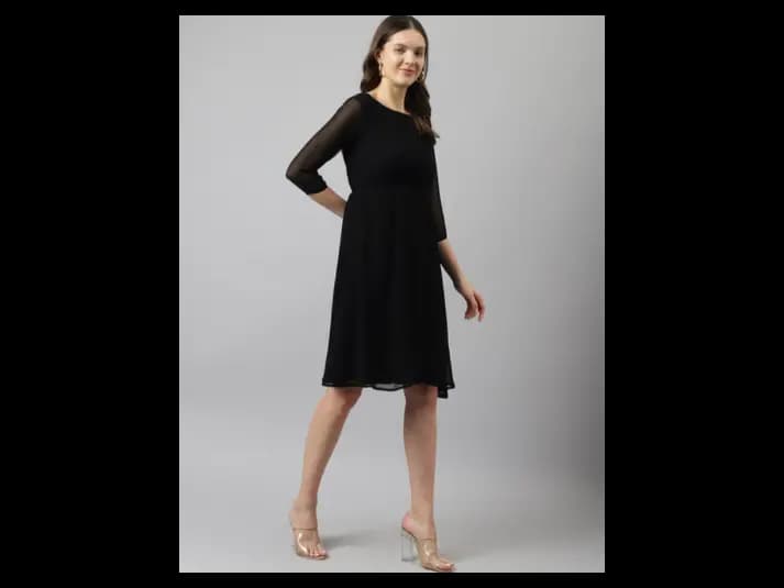 Round-Neck Fit & Flare Dress (3)