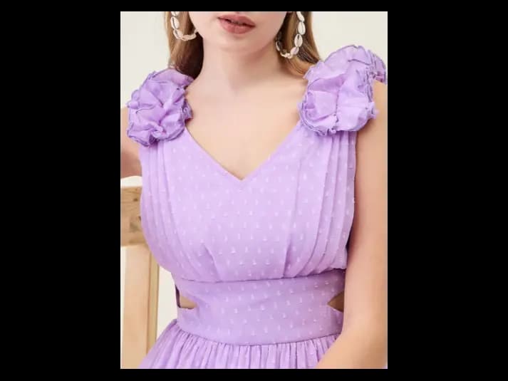 V-Neck Georgette Cut-Out Detailed Fit & Flare Maxi Dress (4)