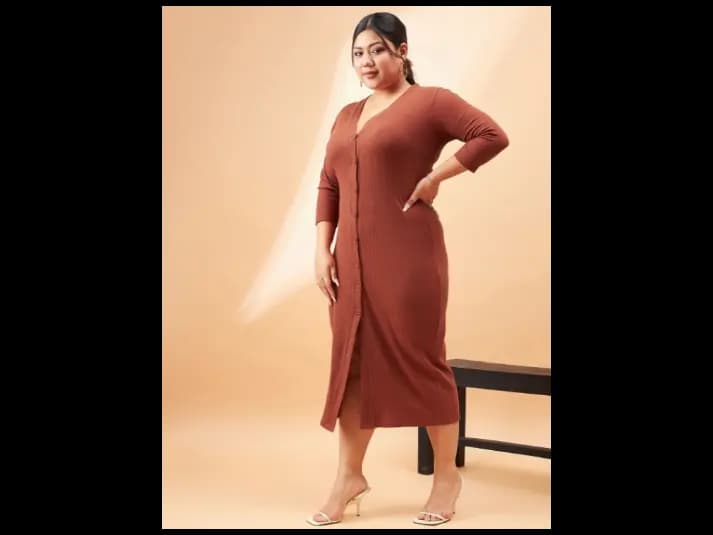 Plus Size Rust Brown Ribbed V-Neck A-Line Midi Dress (3)