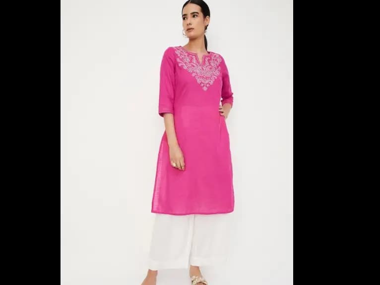 Ethnic Motifs Yoke Design Thread Work Notched Round Neck Cotton Straight Kurta (4)