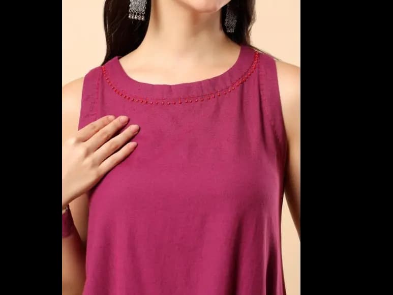 Round Neck Sleeveless Kurta With Trousers (4)