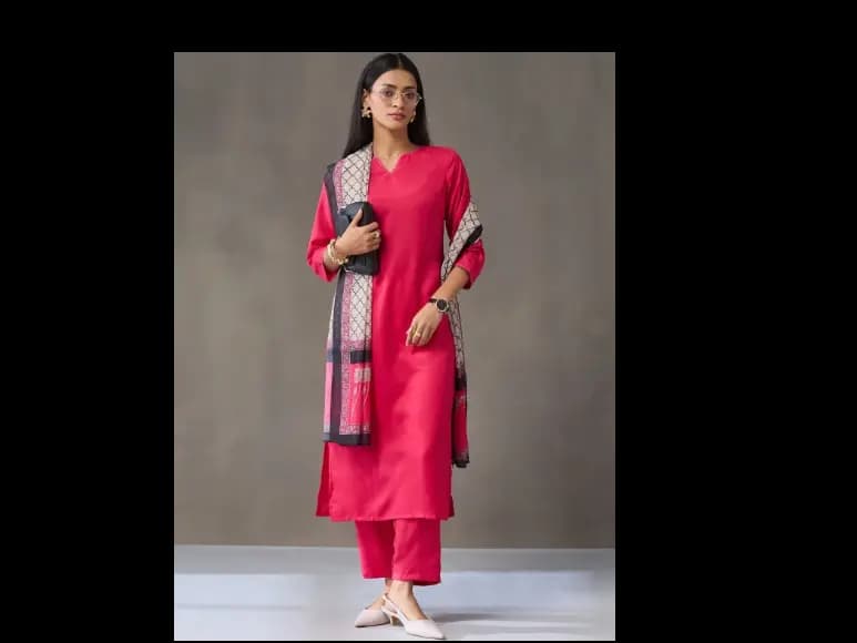 Women Floral Regular Kurta with Trousers & With Dupatta