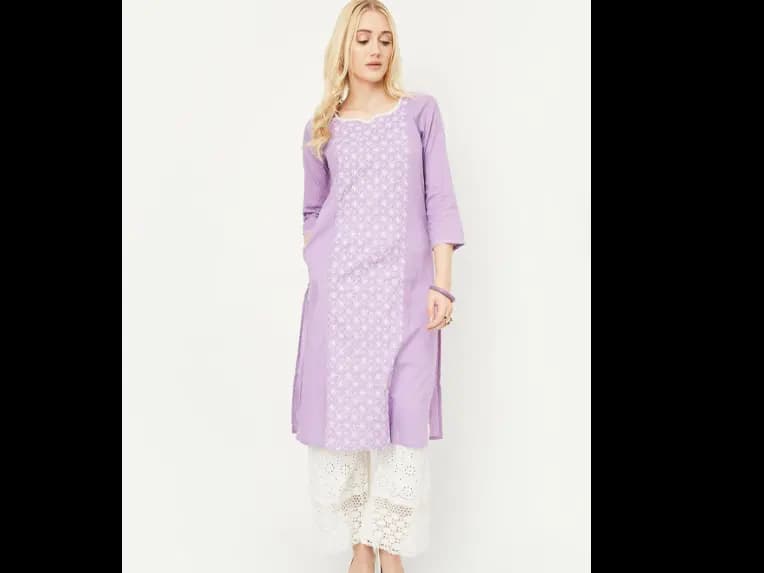 Women Geometric Embroidered Gotta Patti Kurta (2)