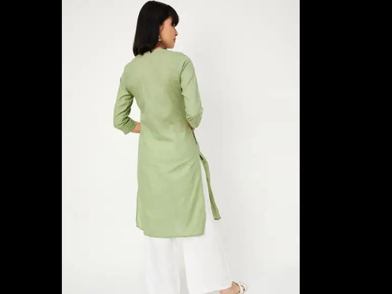 Geometric Embroidered V-Neck Regular Cotton Straight Kurta (2)