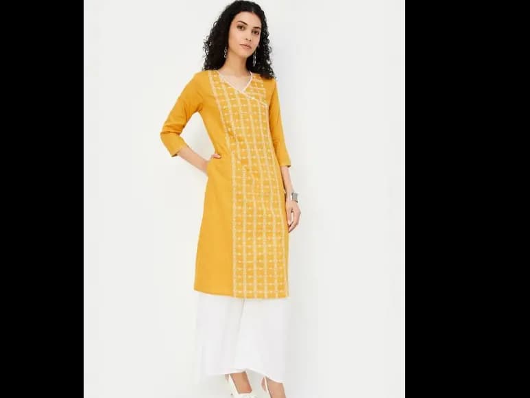 Floral Embroidered V-Neck Thread Work Straight Cotton Kurta (2)