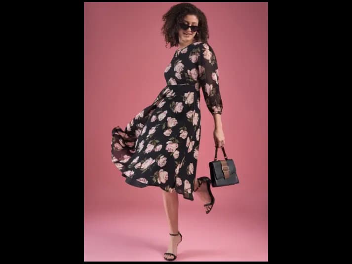 Floral Printed A-line Midi Dress (2)