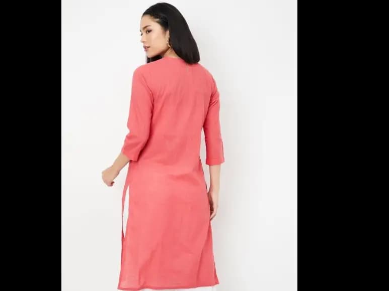 Pleated Floral Yoke Design Round Neck Cotton Straight Kurta (3)