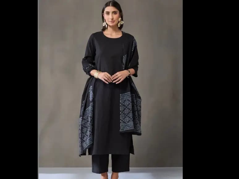 Women Ethnic Motifs Regular Pure Cotton Kurta with Trousers & With Dupatta (2)