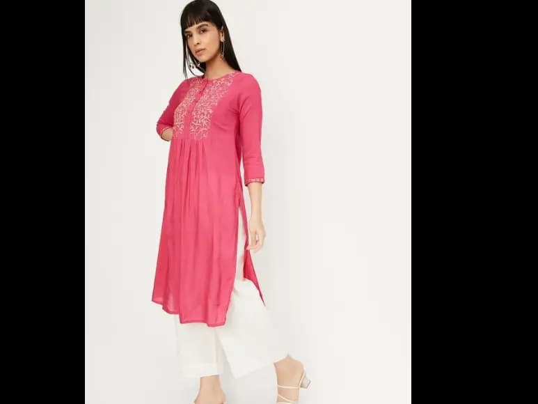 Ethnic Motifs Yoke Design Thread Work Pleated A-Line Kurta (3)