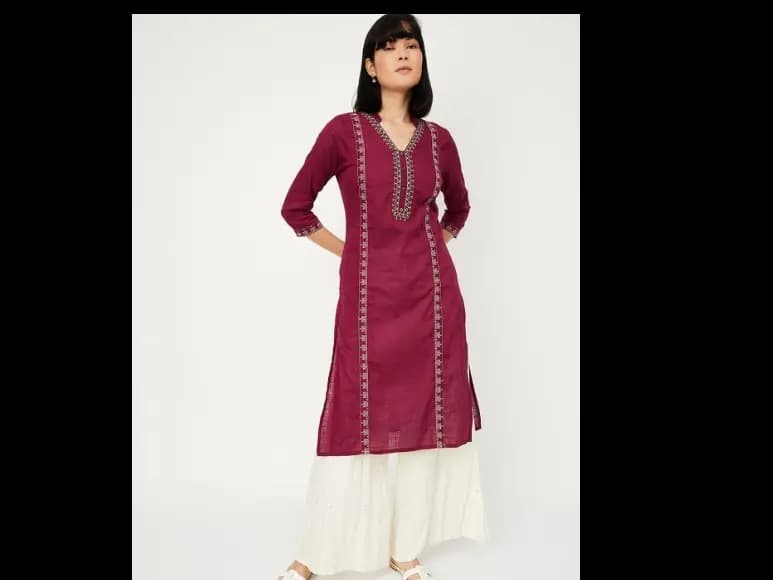 Floral Embroidered Mandarin Collar Cotton Straight Kurta
