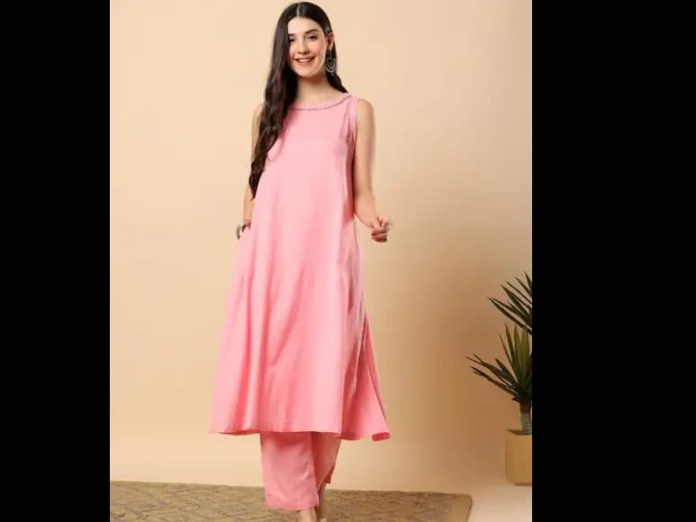 Round Neck Sleeveless Kurta With Trousers (4)
