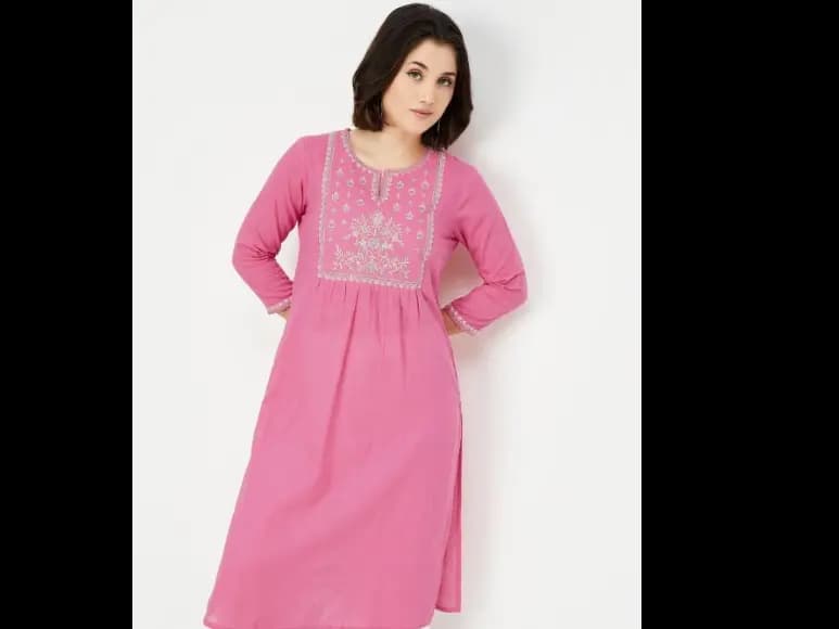 Ethnic Motifs Sequinned Embroidered Notch-Neck Straight Kurta (2)