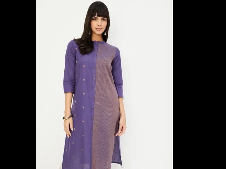 Colour Blocked Mandarin Collar Straight Kurta