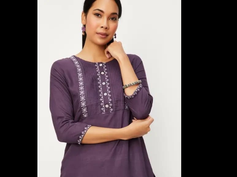 Ethnic Motifs Yoke Design Round Neck Straight Kurta (2)