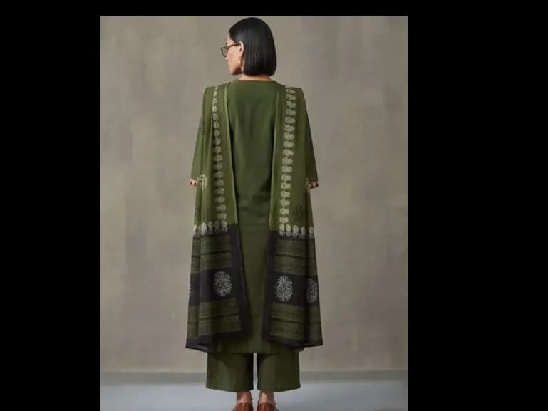 Floral Printed Straight Cotton Kurta & Trousers Sets (2)