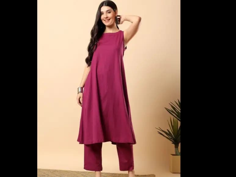 Round Neck Sleeveless Kurta With Trousers