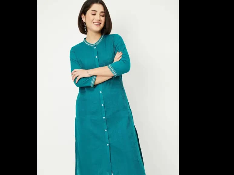 Max Thread Work Band Collar Straight Kurta