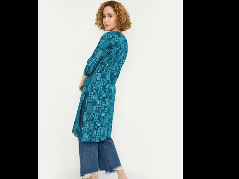 Round Neck Printed Three Quarter Sleeves Cotton Straight Kurta