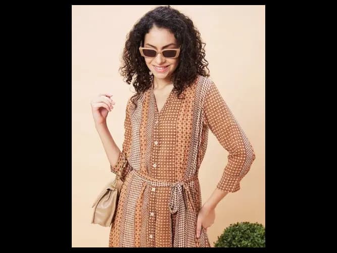 Geometric Printed Belt Detailed Shirt Collar Shirt Style Dress (4)
