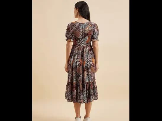 Ethnic Motif Print Round Neck Short Puff Sleeve A-Line Midi Tiered Dress (4)