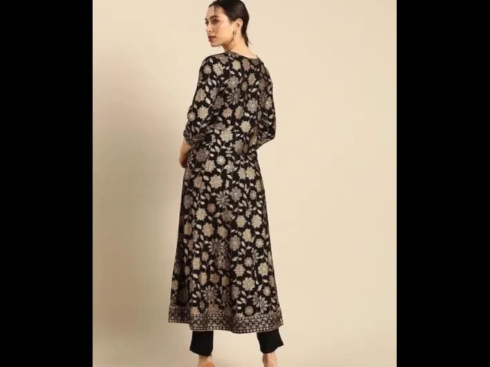 Women Black & Gold-Coloured Printed Anarkali Kurta with Trousers (6)