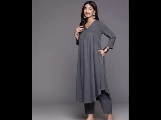 Empire Silk Crepe Kurta with Trousers (4)