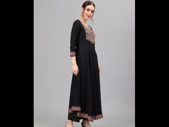 Floral Yoke Design Thread Work Kurta With Palazzos & Dupatta (2)