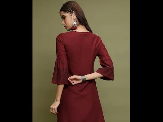 Tie-Up Neck Bell Sleeves Straight Kurta (5)