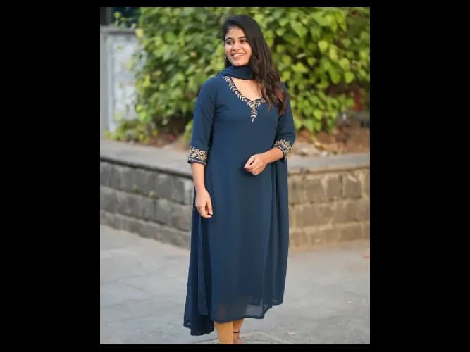 Embroidered Blue Kurta (Kurti Dupatta) (2)