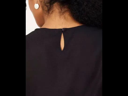 Embroidered Round-Neck Straight Kurta (3)