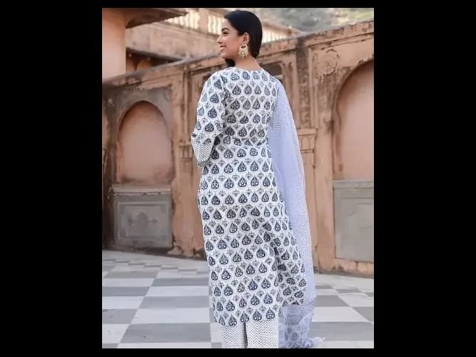 Ethnic Motifs Printed Regular Kurta with Trousers & Dupatta (4)