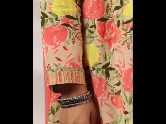 Floral Printed V Neck Pure Cotton A-Line Kurta With Trousers & Dupatta (3)