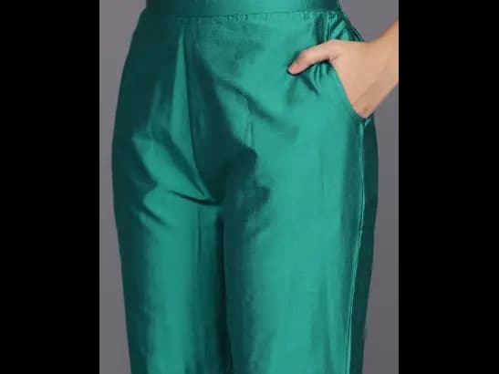 Ethnic Motifs Yoke Design Regular Sequinned Kurta with Trousers & Dupatta (5)