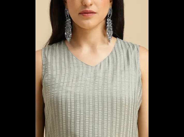 Striped V-Neck Straight Kurta with Trousers & Dupatta (2)