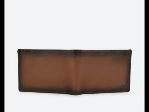 Bi-Fold Wallet with Burnish Effect (3)