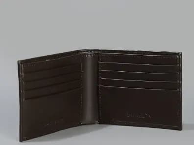 Bi-Fold Wallet with Metal Logo (2)