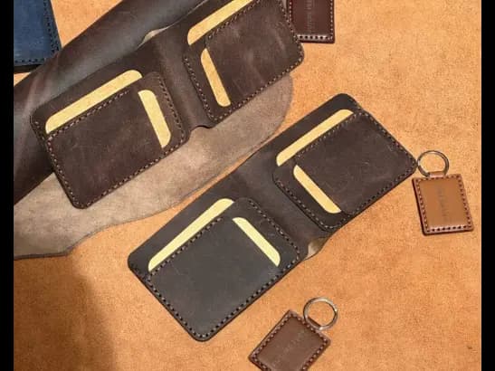 Pure Cow Oil Pull-up Leather Coffee Brown Bi-Fold Wallet (2)
