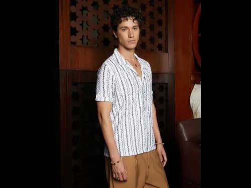 Men Regular Fit Shirt with Cuban Collar (2)