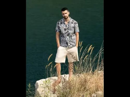 Men Printed Regular Fit Shirt with Spread Collar (4)