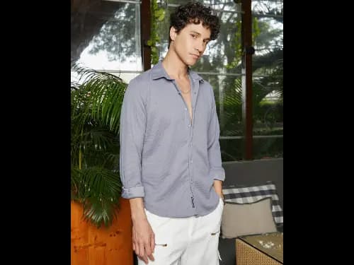 Men Regular Fit Shirt with Spread Collar