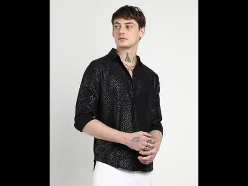 Men Pebbles Print Regular Fit Shirt with Spread Collar